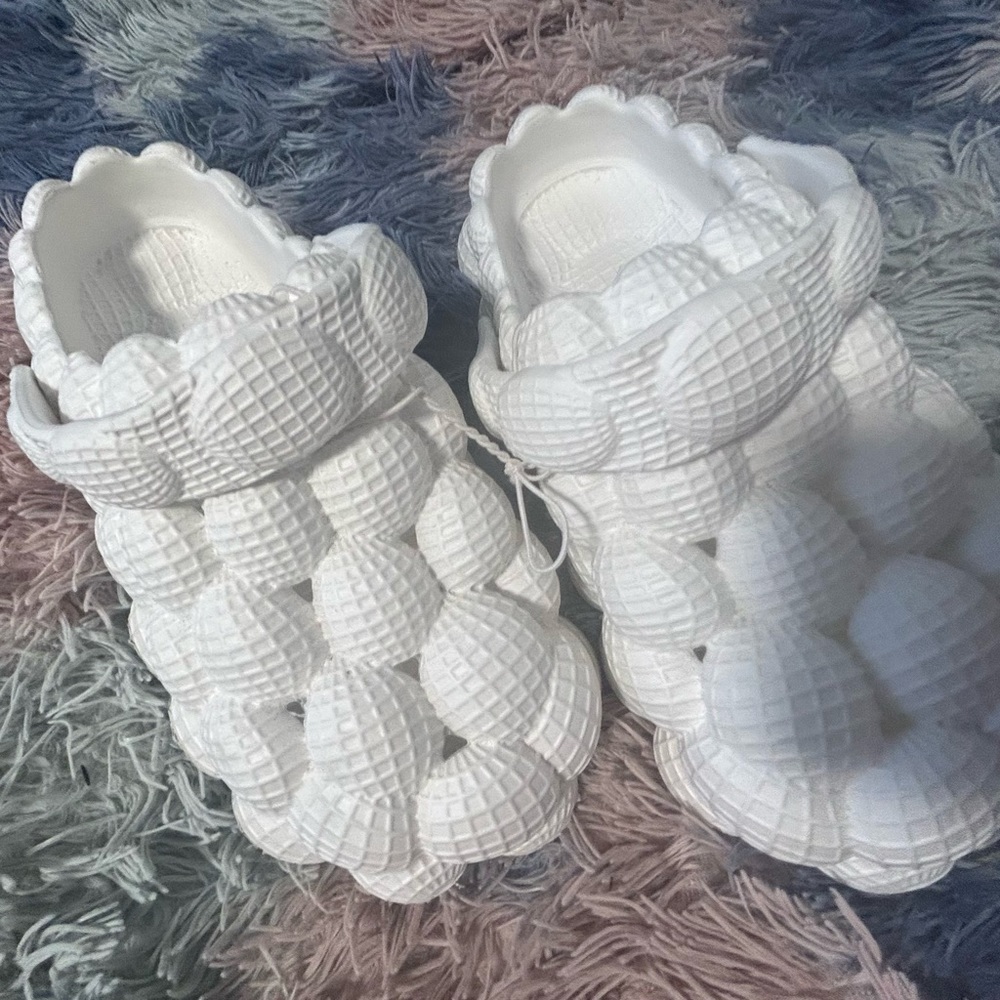 White bubble slides size 39-40 (8 women us)